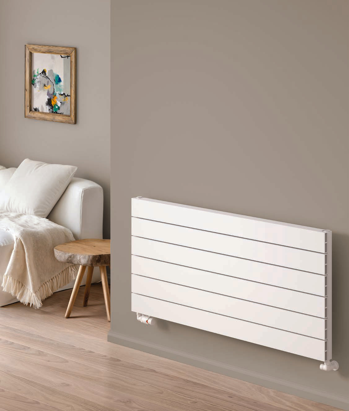 Reina Rienza — Reina brochure page 118; White; pictured size 565 x 1000 mm
