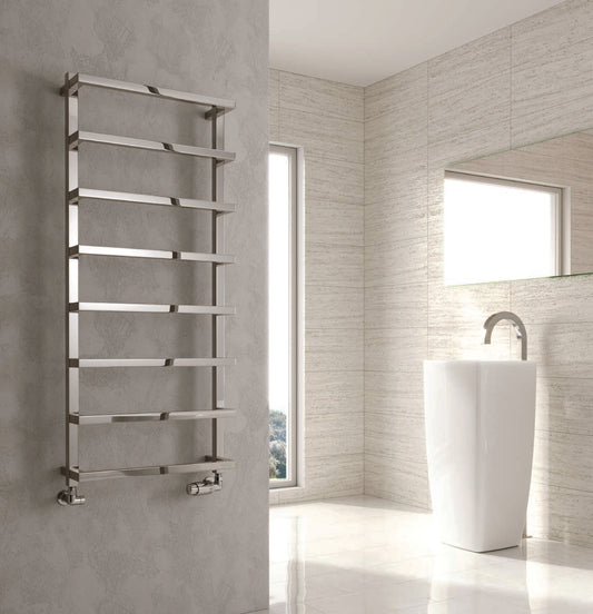 Reina Glora — Reina brochure page 61; Chrome; pictured size 500 x 1195 mm