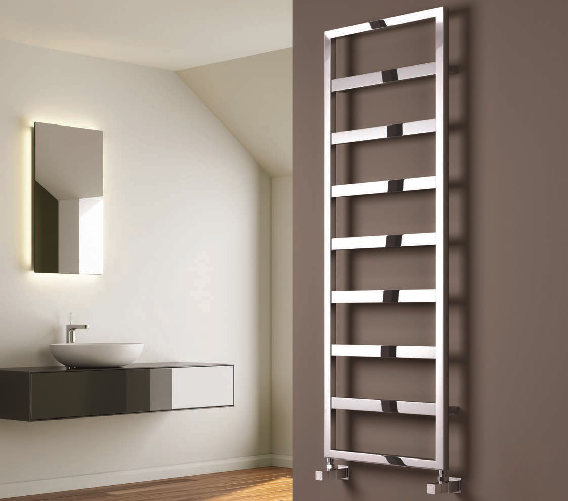 Reina Rezzo — Reina brochure page 62; Chrome; pictured size 1460 x 550 mm