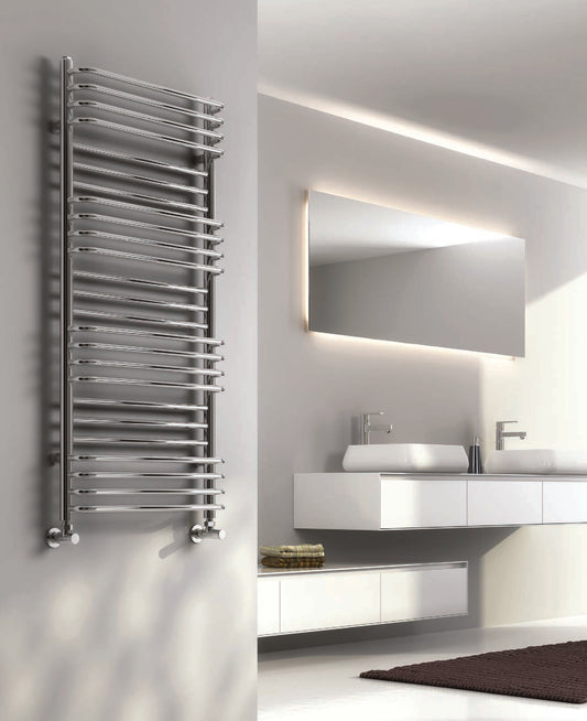 Reina Marco — Reina brochure page 78; Chrome; pictured size 1100 x 500 mm